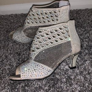 Size 3 (fits on a 4 too) Shimmer Heels: